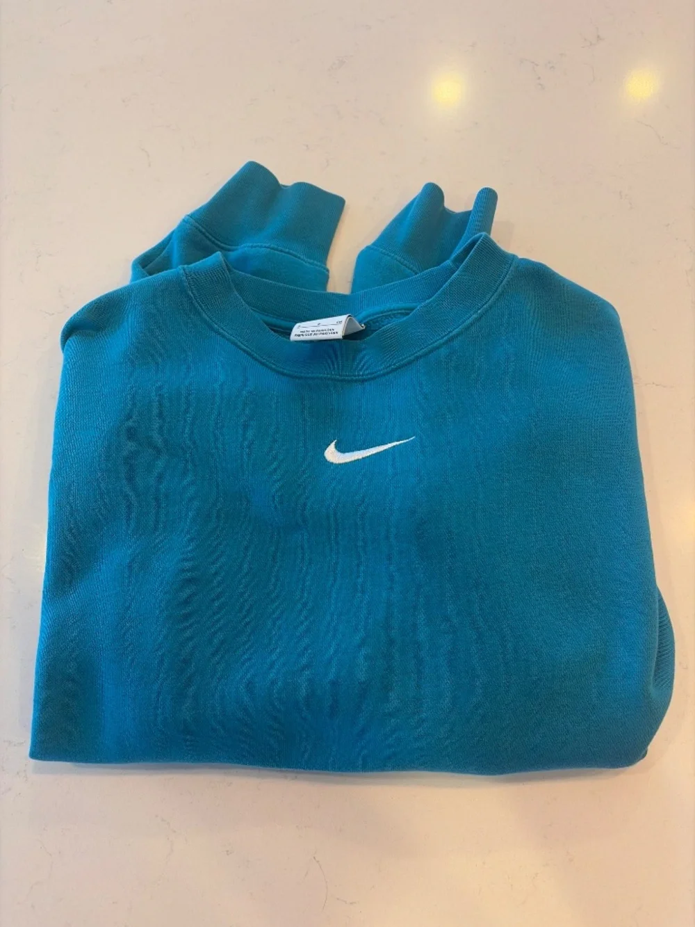 Nike woman’s sweatshirt